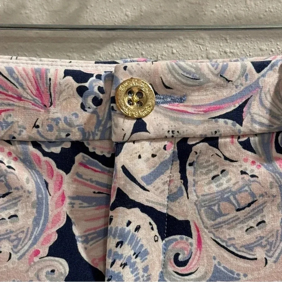 Lilly Pulitzer Sea Shell Callahan Shorts Size 2 - Picture 6 of 7